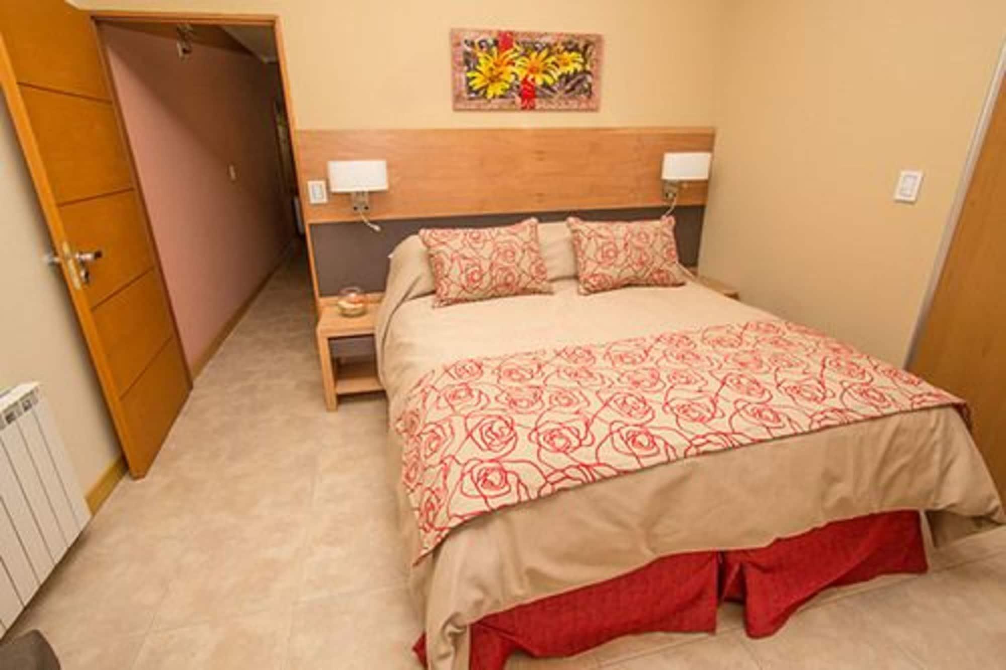 Los Robles Apart & Spa Сан-Карлос-де-Барилоче Экстерьер фото